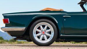 Are Ejections from a Convertible Treated Differently in a Joliet Accident Case?